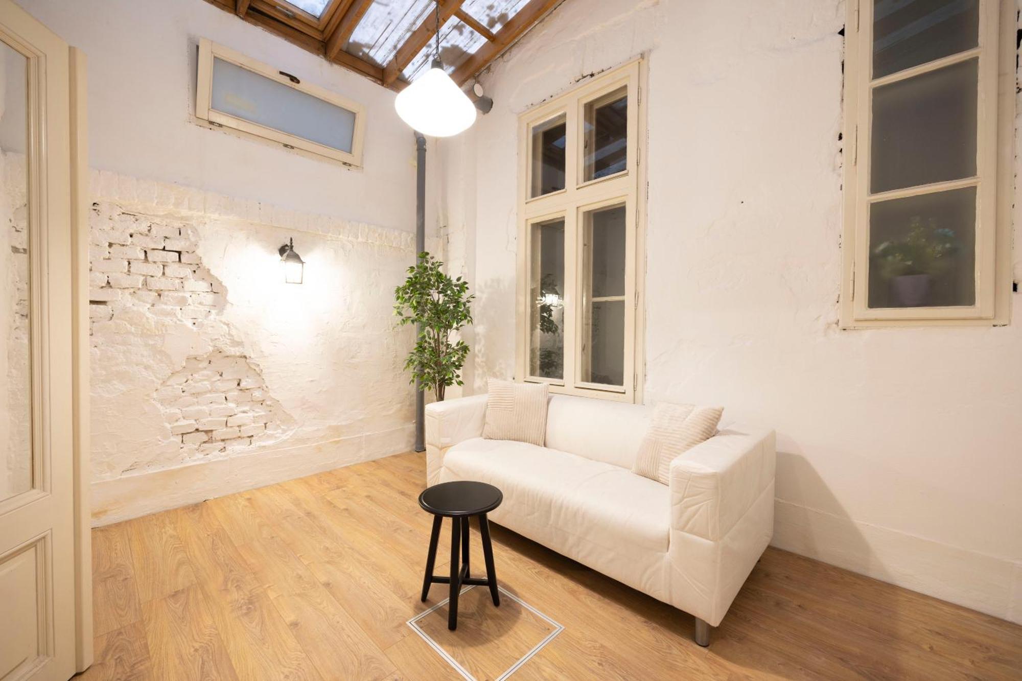 Cozy & Nostalgic Budapest Style Apartment In The Center エクステリア 写真